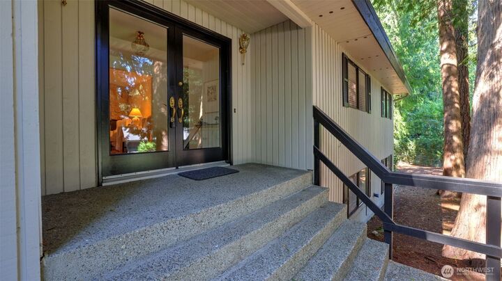 Property Photo:  24255  133rd Avenue SE  WA 98042 