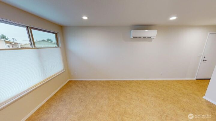 Property Photo:  144 & 146 S Tausick Way  WA 99362 