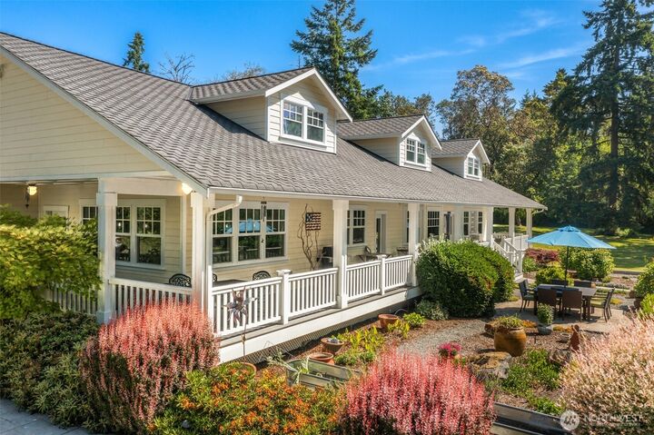 Property Photo: 19840 Vashon Highway SW WA 98070