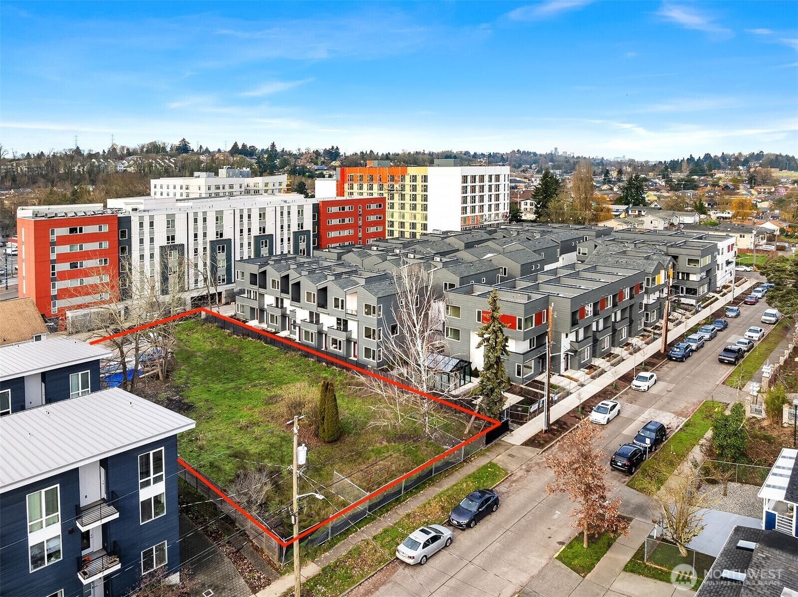 Property Photo:  7001  42nd Avenue  WA 98118 