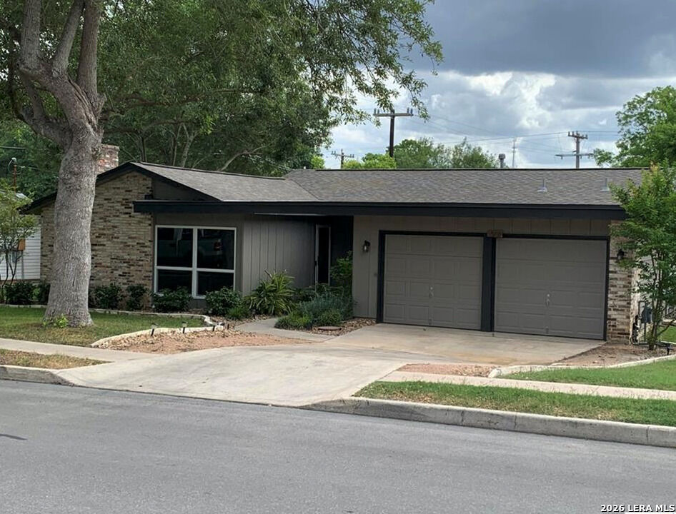 Property Photo: 518 Shin Oak TX 78233