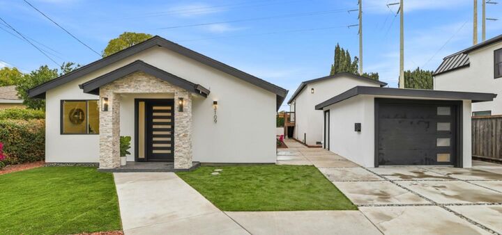 Property Photo:  3109 Maddux Drive  CA 94303 