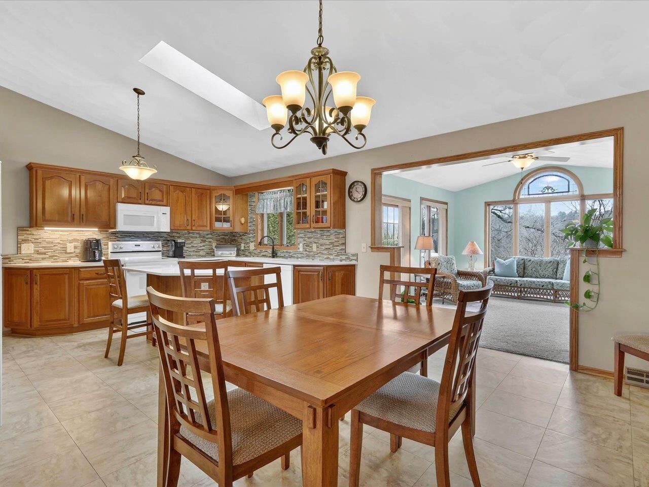 Property Photo:  2338 E Pine Tree Court  WI 53563 