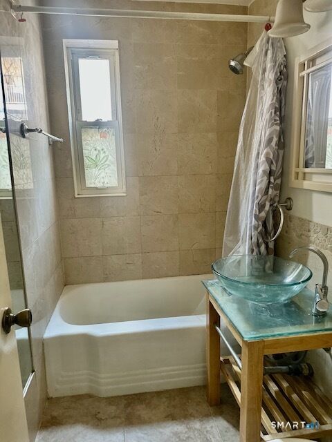 Property Photo: 39 Glenbrook Road Apt 1H CT 06902