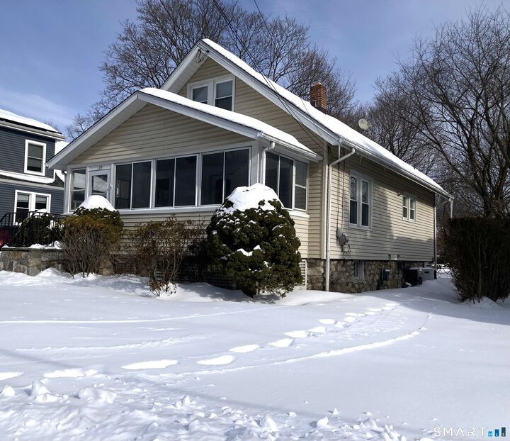 Property Photo:  29 Sterling Place  CT 06907 