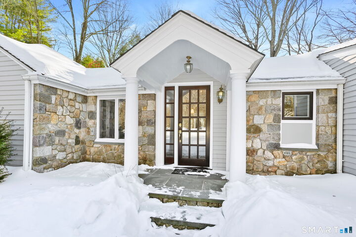 Property Photo:  815 Valley Road  CT 06840 