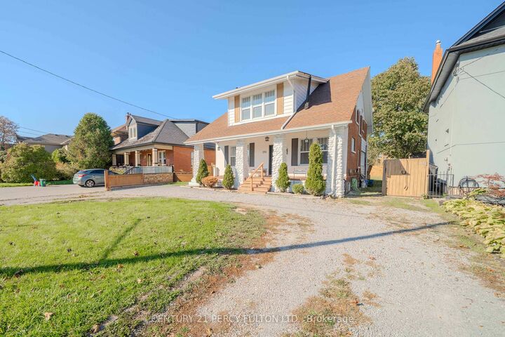 Photo de la propriété:  296 King Street E  ON L1H 1C8 