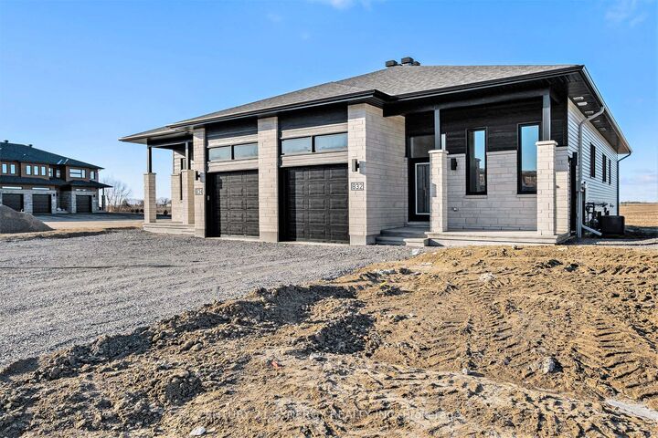 Property Photo:  257 Argile Street B  ON K0A 1M0 