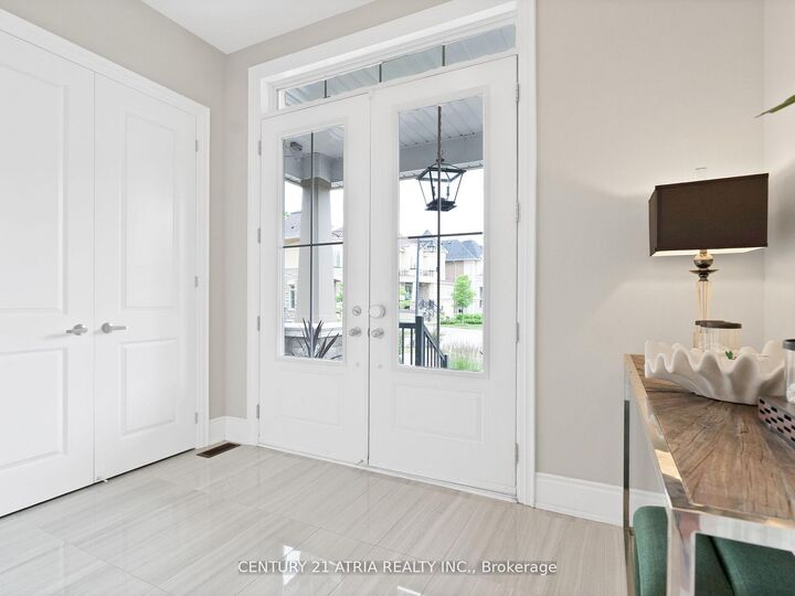 Property Photo:  12 Macdonald Court  ON L4E 1E9 