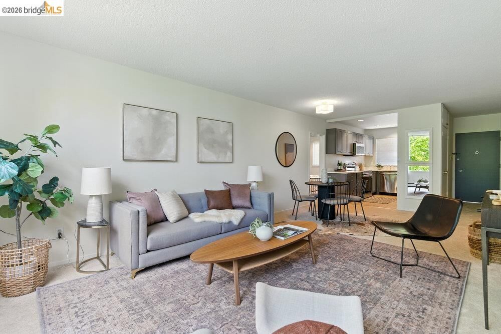 Property Photo: 2601 College Ave 203 CA 94704