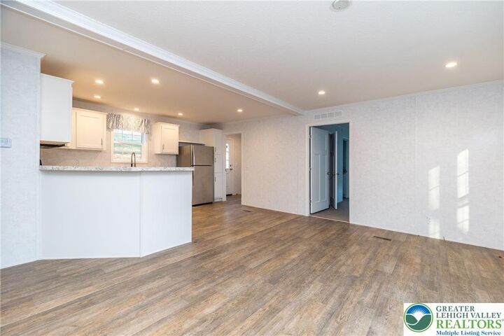 Property Photo: 465 Royal Manor Road Lot 8 PA 18042