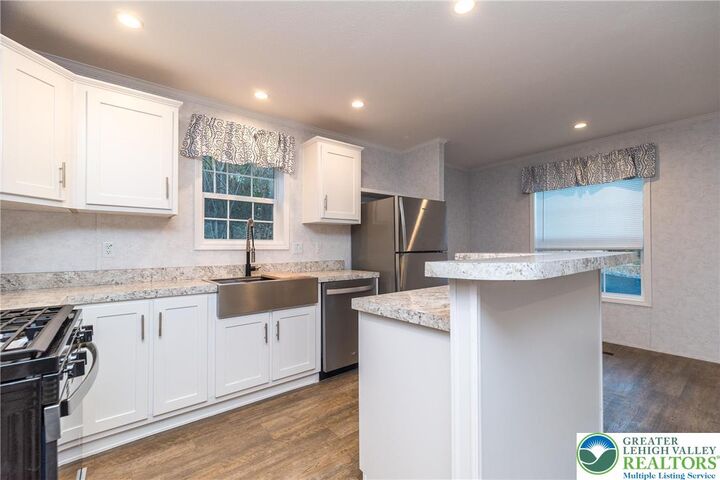 Property Photo:  465 Royal Manor Road Lot 4  PA 18042 