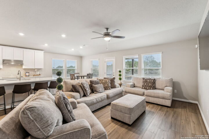 Property Photo:  320 Shelton Pass  TX 78108 