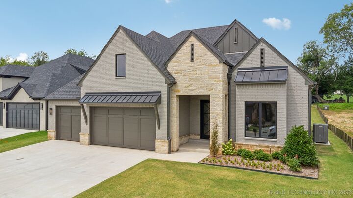 Property Photo:  11260 S Fir Avenue  OK 74037 