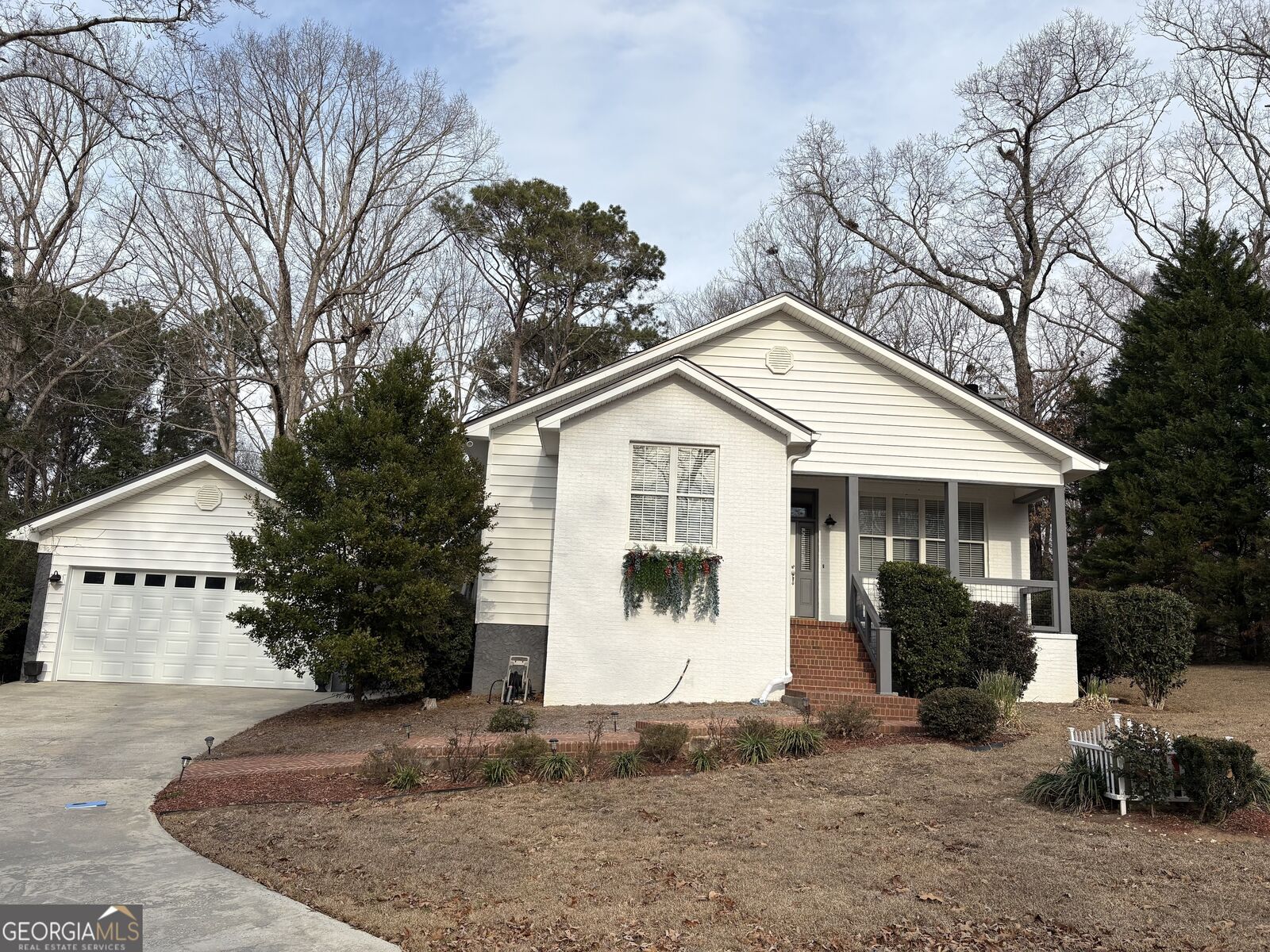 Property Photo: 303 Winchester Court GA 31021