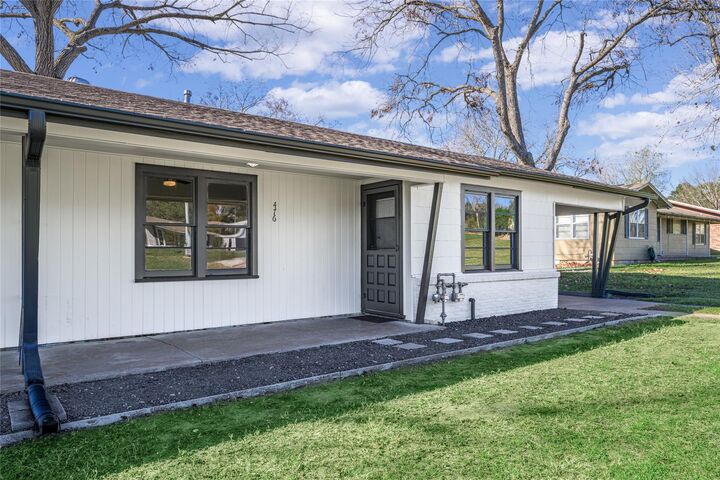 Property Photo:  476 Ellinger Road  TX 78945 