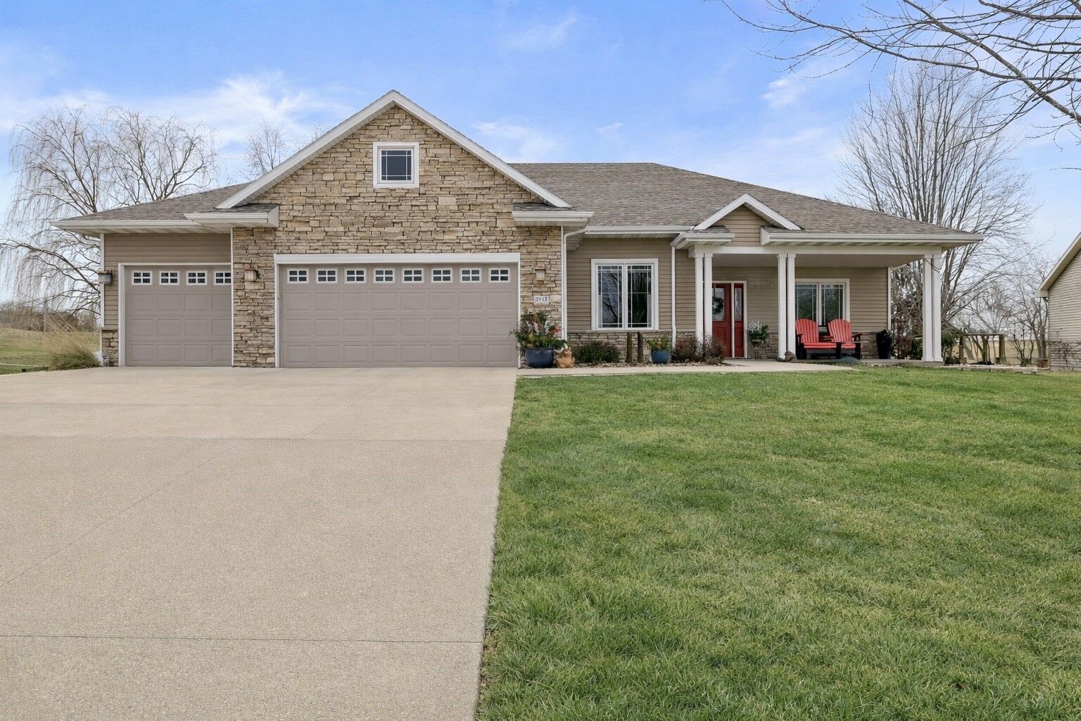 Property Photo:  2713 Georgetown Avenue  IA 50211 