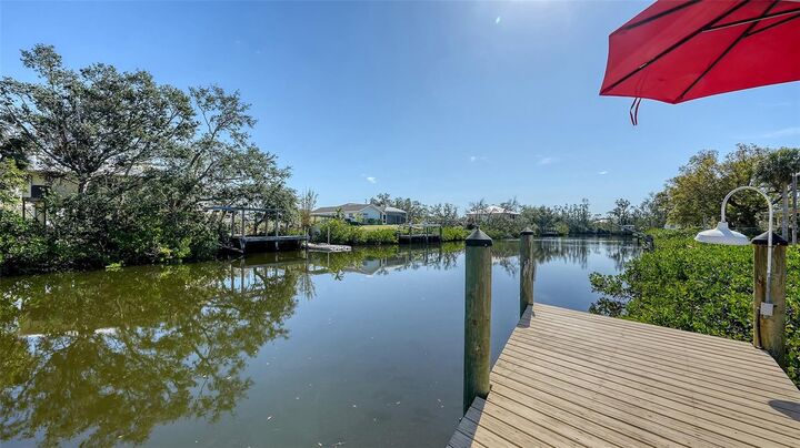 Property Photo:  603 Barnes Parkway  FL 34275 