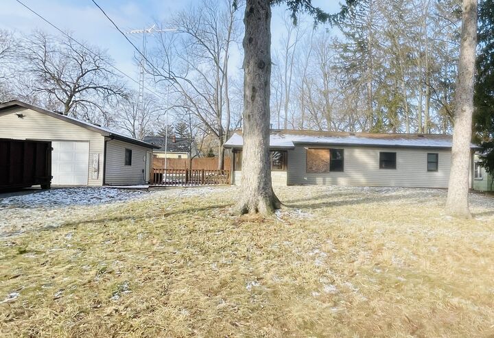 Property Photo:  242 Kenneth Street  MI 49201 