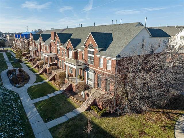 Property Photo:  3289 Newbury Place  MI 48084 