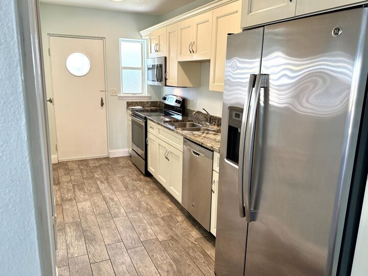 Property Photo:  7 E St A  FL 32080 