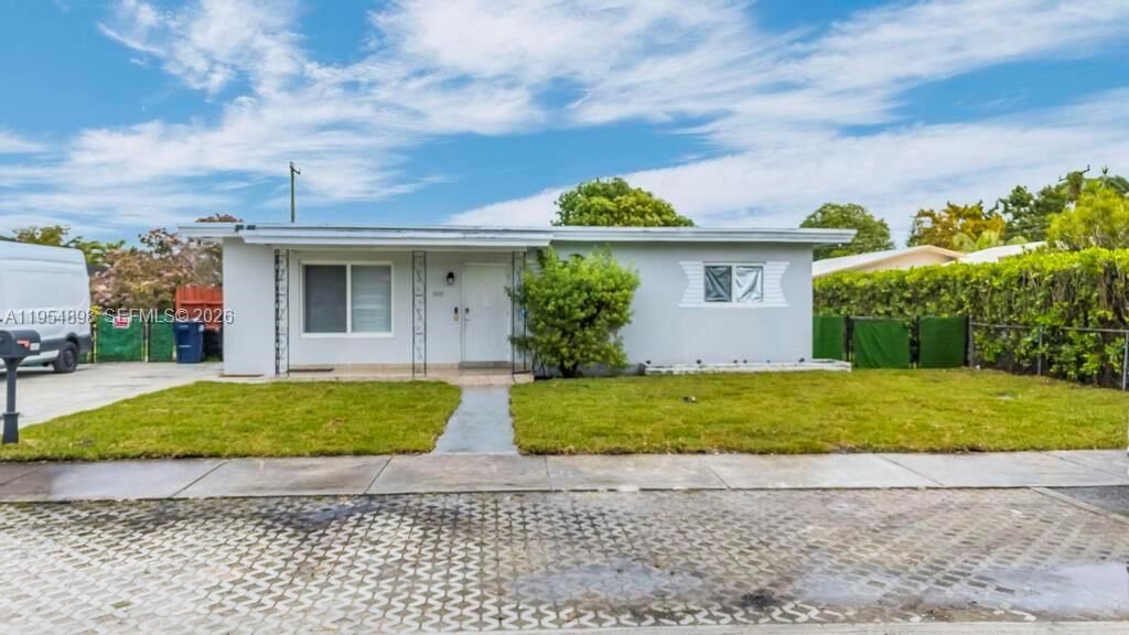 Property Photo:  9435-9437 SW 39th St  FL 33165 