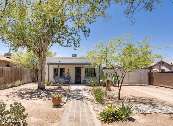 Property Photo:  238 E Rodeo Drive  AZ 85714 