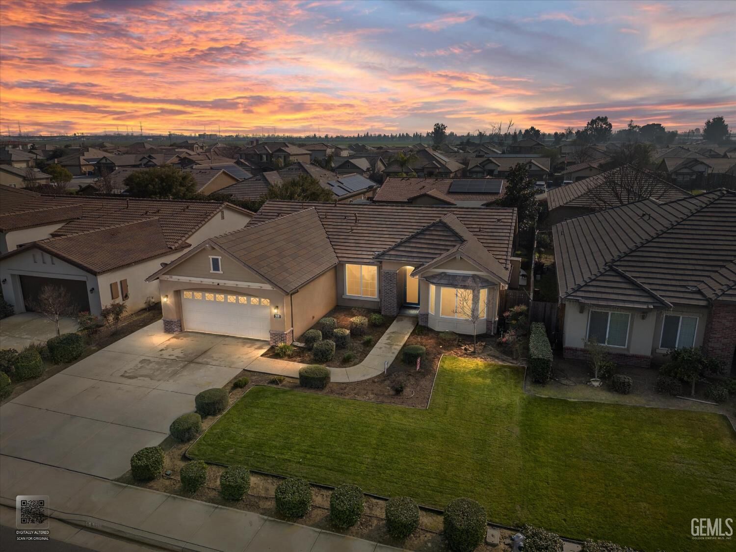 Property Photo:  9111 Ribston Ave  CA 93312 