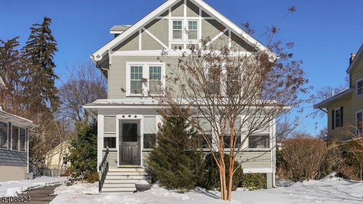 Property Photo:  4 Sylvester St  NJ 07016 