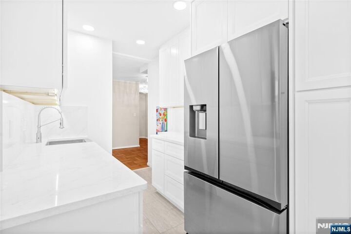 Property Photo:  1450 Palisade Avenue 3A  NJ 07024 