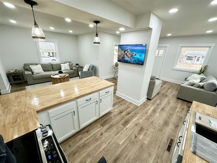 Property Photo:  809 Elks Country  Club Road  IN 47374 