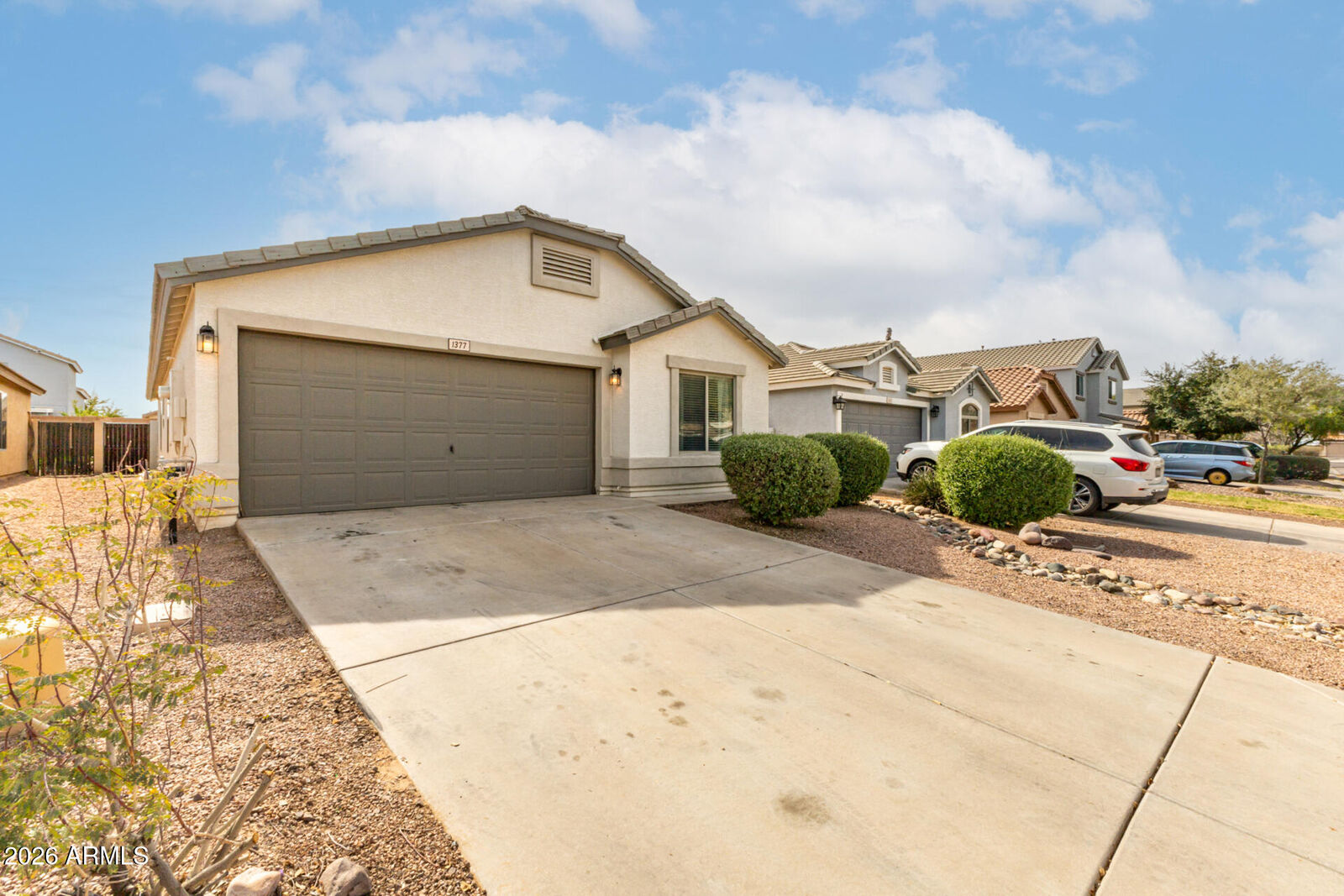 Property Photo:  1377 E Pryor Road  AZ 85140 