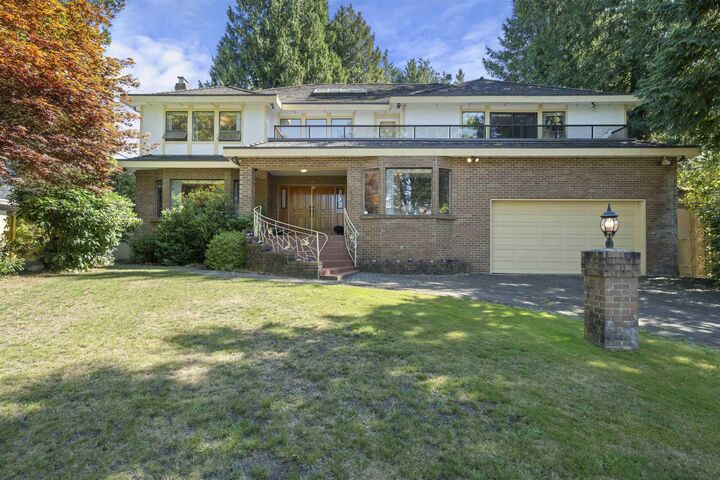 6668 Selkirk Street — photo 1