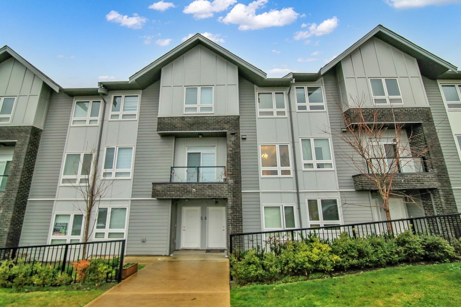 Property Photo:  3323 Rockhill Place 6  BC V2T 0J9 