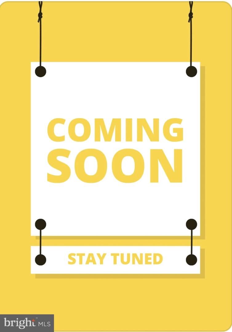 Property Photo:  1817 Hylton Avenue  VA 22191 