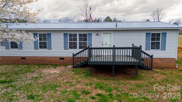 Property Photo:  6611 Prysock Avenue  NC 28612 