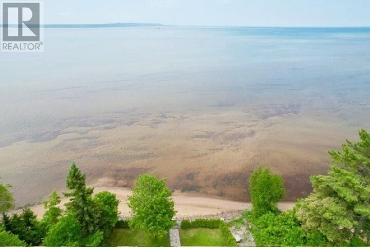 Property Photo:  857 Sunnyside Beach Rd  ON P6A 6K4 