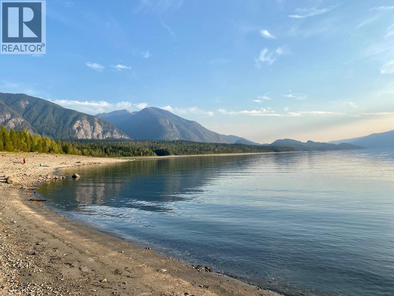 Property Photo:  424 Galena Shores Drive  BC V0G 1R0 