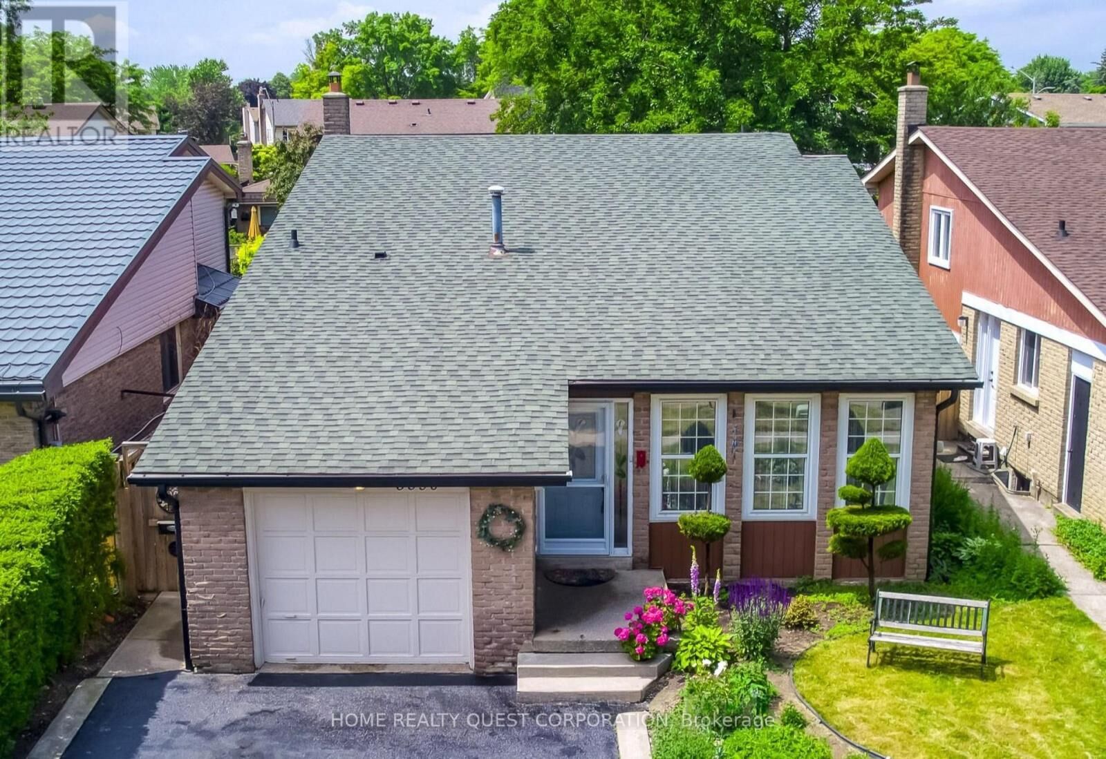 Property Photo:  6330 Lorca Crescent  ON L5N 2J4 