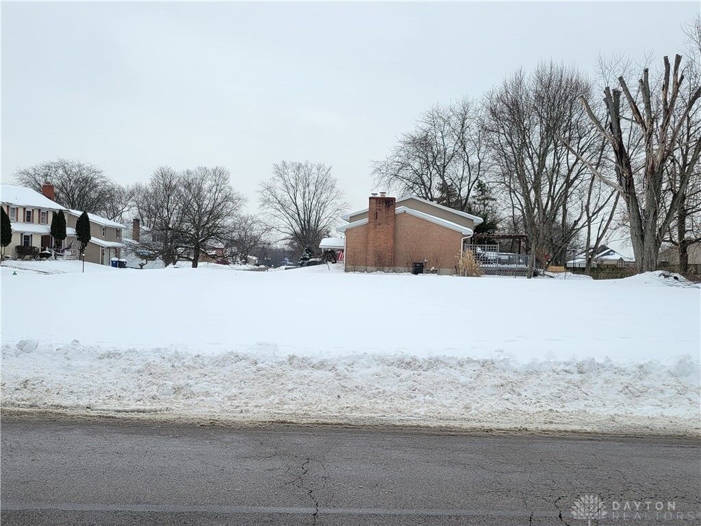 Property Photo:  4739 Strathaven Drive  OH 45424 