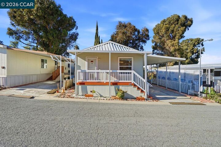 Property Photo:  3777 Willow Pass Rd 20  CA 94565 