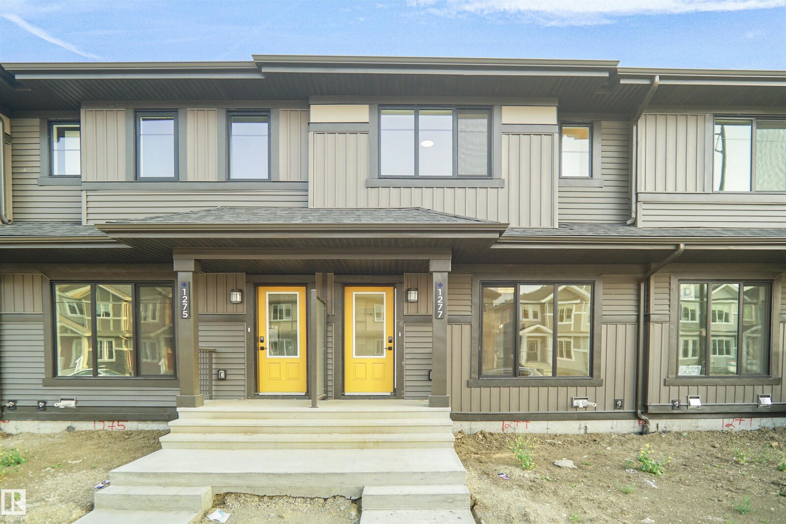 Property Photo:  1277 Keswick Drive SW  AB T6W 4K3 