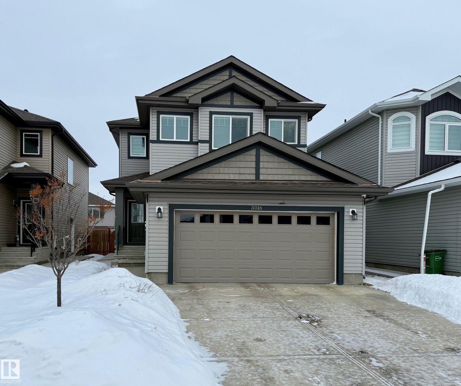 Property Photo:  3016 12 Avenue NW  AB T6T 2H1 