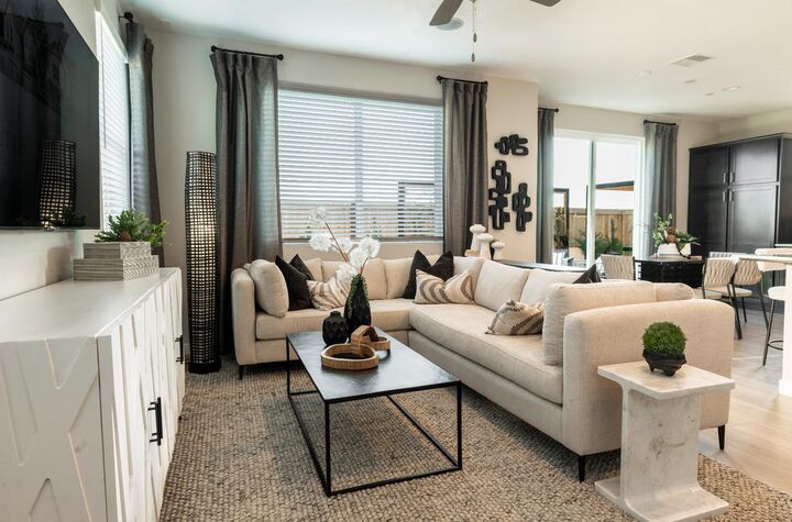 Property Photo: 586 Ophelia Avenue CA 93636