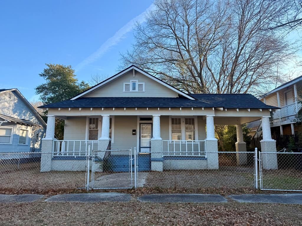 Property Photo: 1108 19th Street GA 31901