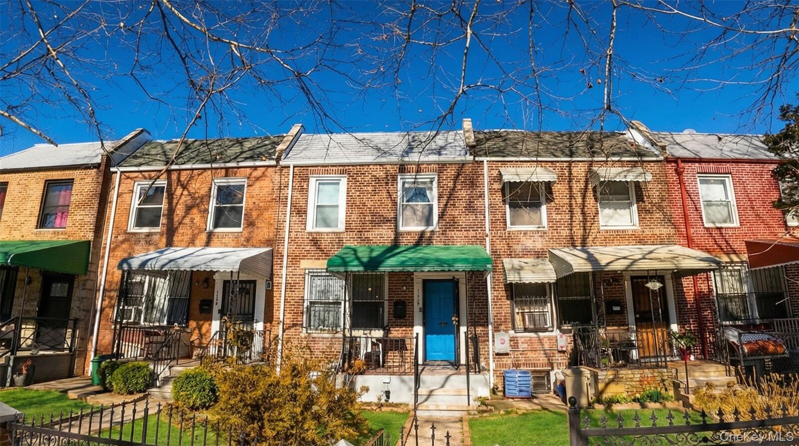 Property Photo:  1147 Grenada Place  NY 10466 