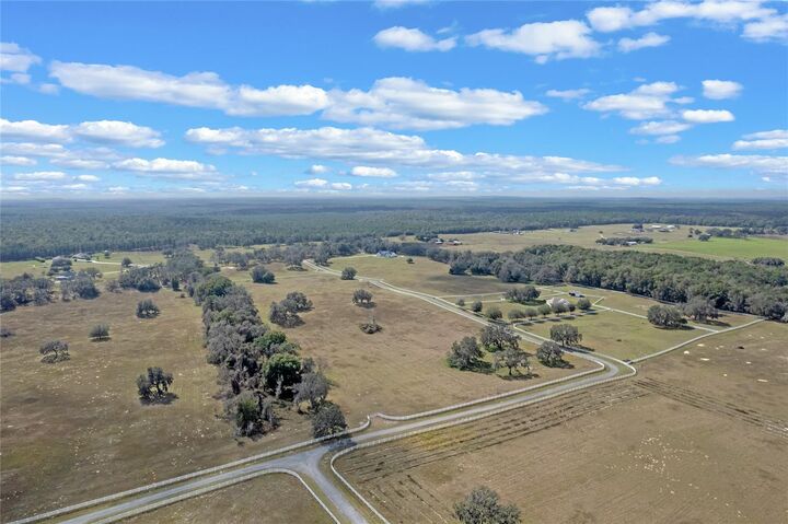 Property Photo: 14 Eagle Ridge FL 33513