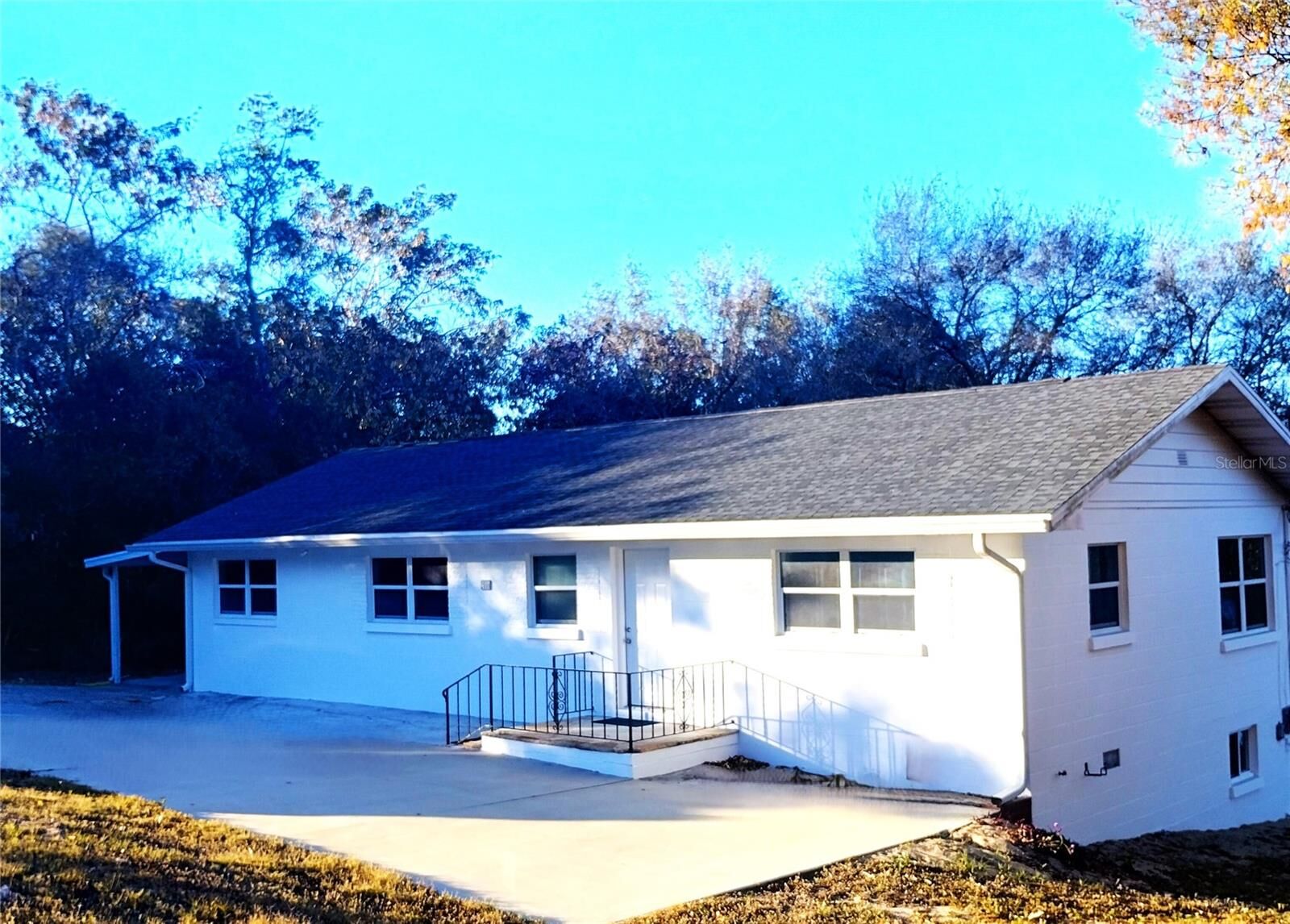 Property Photo:  417 E Main Street  FL 33838 
