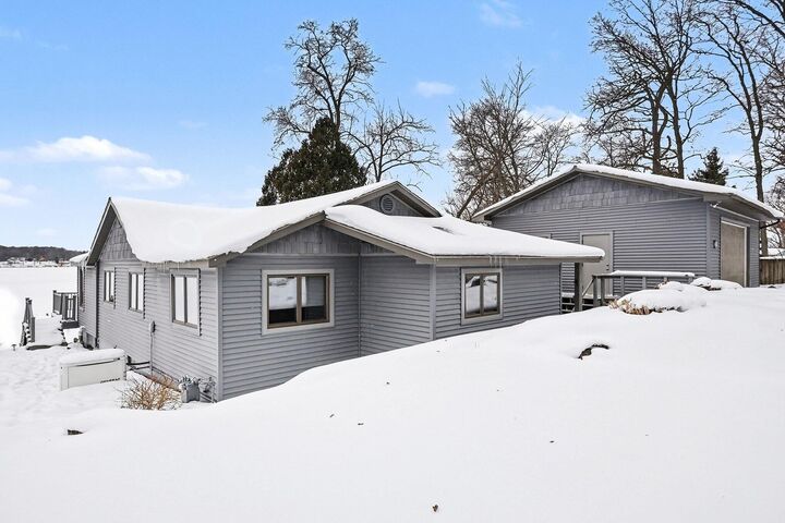 Property Photo:  5011 Walnut Ridge Street  MI 49017 