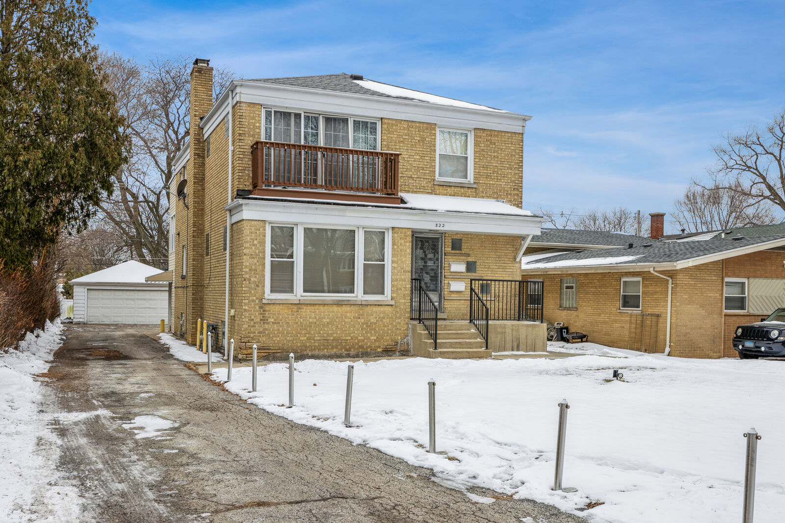 Property Photo: 822 S La Grange Road IL 60525